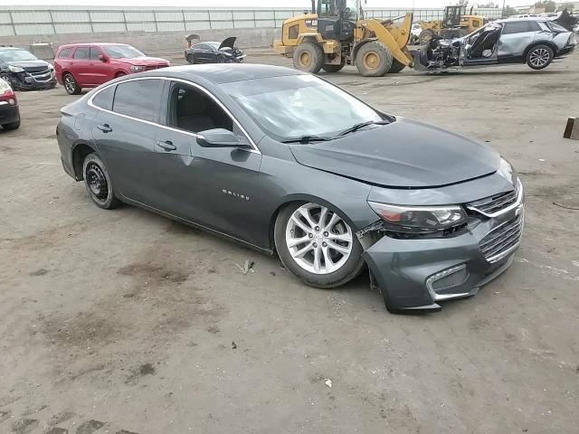 2017 Chevrolet Malibu - Image 11
