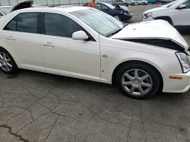 2007 Cadillac Sts VIN: 1G6DW677470136201 Lot: 72600104