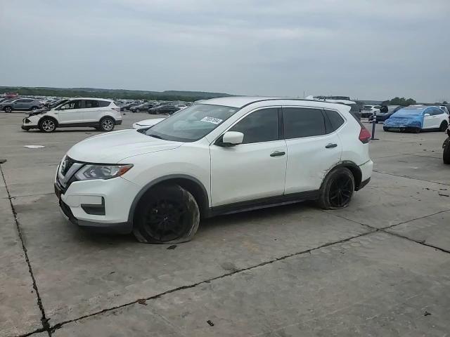 2017 Nissan Rogue S VIN: JN8AT2MTXHW136712 Lot: 70057694