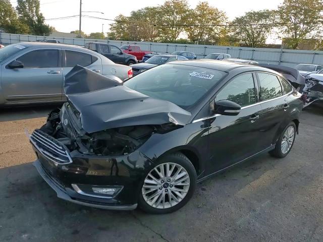 1FADP3J23JL235397 2018 Ford Focus Titanium