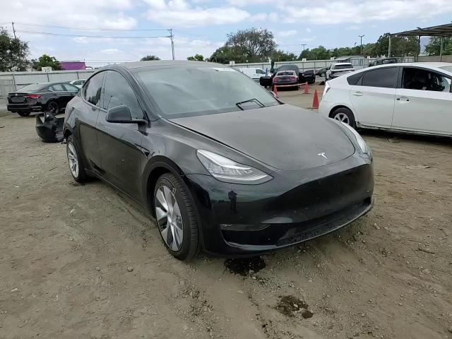 2023 Tesla Model Y VIN: 7SAYGDEE3PA034200 Lot: 71758784