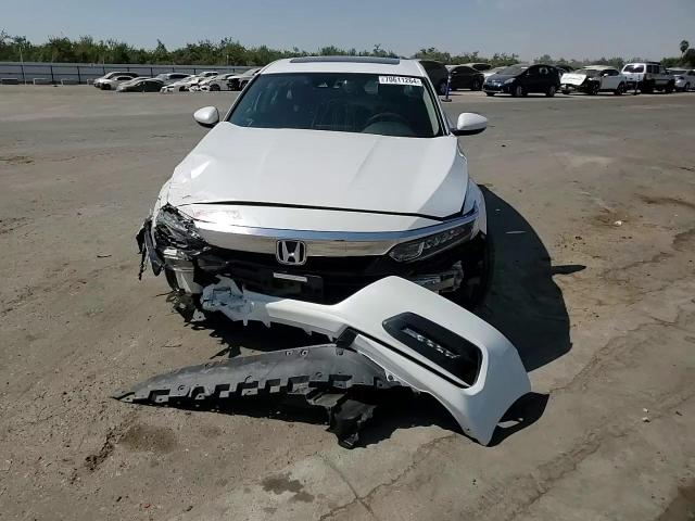 1HGCV1F42JA109670 2018 Honda Accord Ex