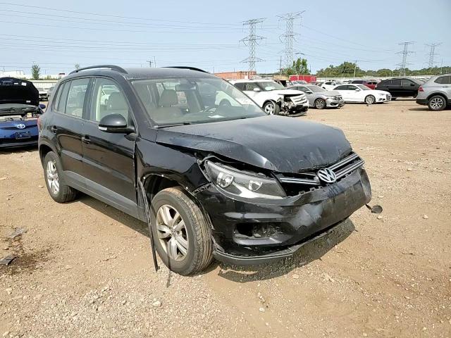 2017 Volkswagen Tiguan S VIN: WVGAV7AX2HK001673 Lot: 70584734