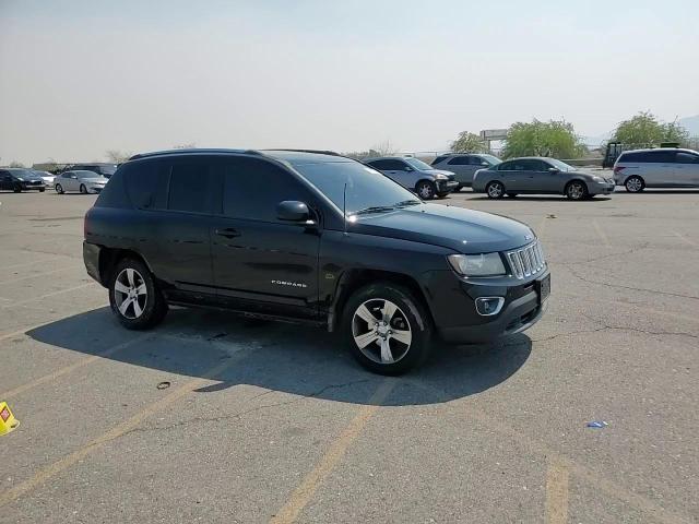 2016 Jeep Compass Latitude VIN: 1C4NJDEB1GD572945 Lot: 71110764