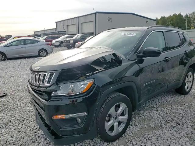 3C4NJDBB0JT200552 2018 Jeep Compass Latitude