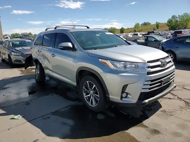 2019 Toyota Highlander Se VIN: 5TDJZRFH6KS736906 Lot: 72024004