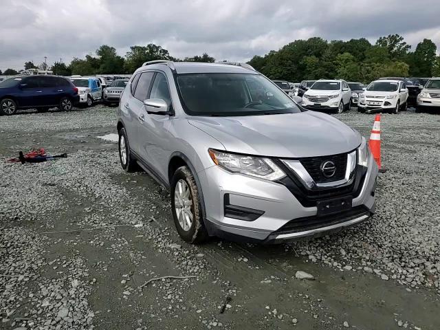 KNMAT2MV1JP569428 2018 Nissan Rogue S