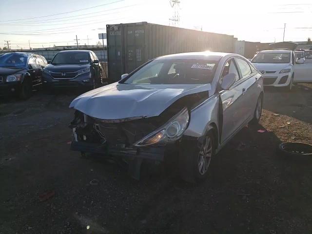 2011 Hyundai Sonata - Image 10