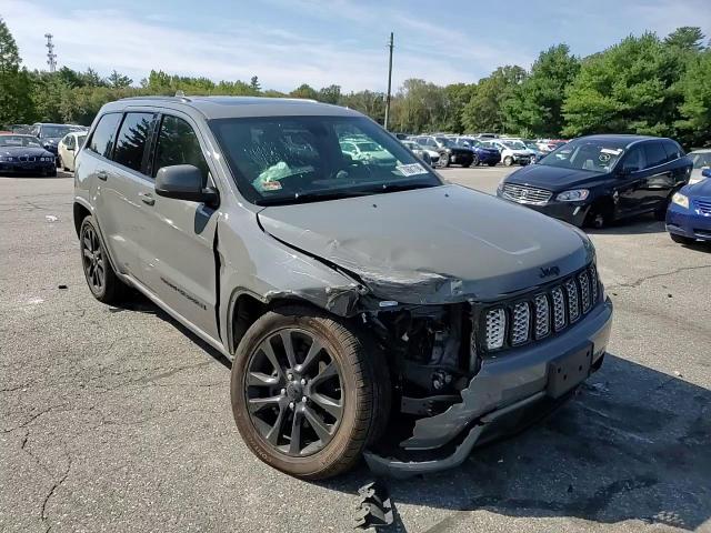 1C4RJFAGXKC703352 2019 Jeep Grand Cherokee Laredo