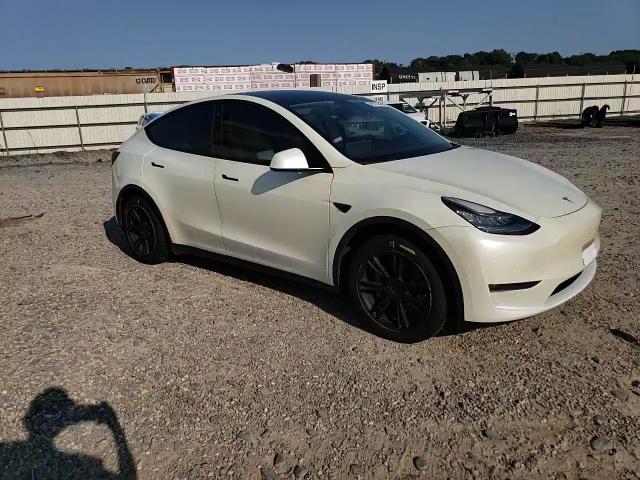 2021 Tesla Model Y VIN: 5YJYGDEEXMF098472 Lot: 69571464