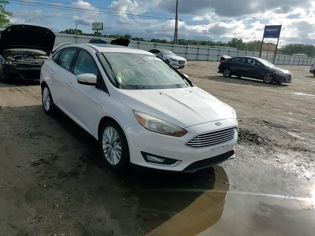 1FADP3J2XJL322150 2018 Ford Focus Titanium