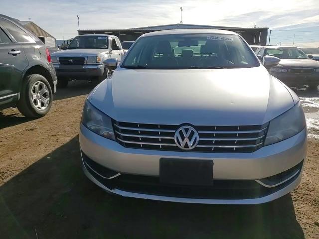 1VWCP7A35CC065565 2012 Volkswagen Passat Sel