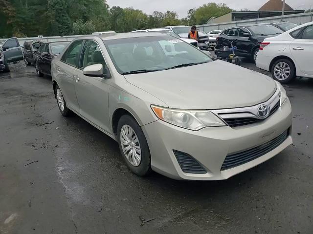 2014 Toyota Camry L VIN: 4T4BF1FK9ER404566 Lot: 71794524