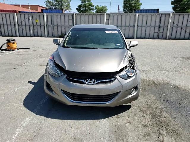 2013 Hyundai Elantra - Image 11