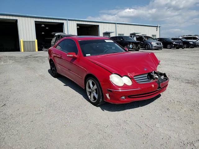 WDBTJ65J35F127696 2005 Mercedes-Benz Clk 320C