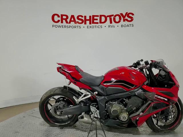 2023 Honda Cbr650 Ra VIN: MLHRH0159P5400384 Lot: 72334504