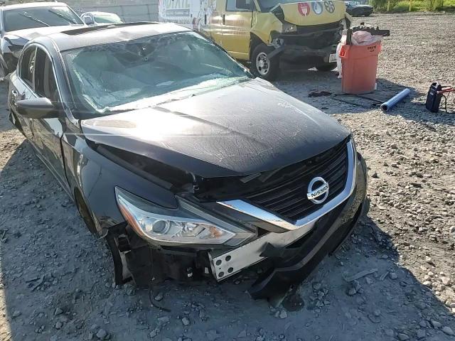 2016 Nissan Altima - Image 10