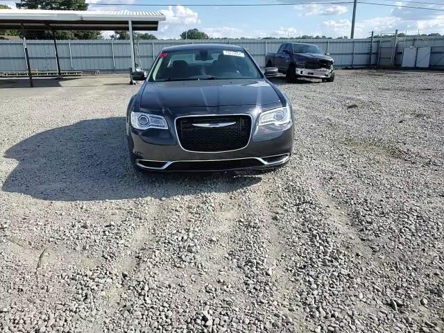 2C3CCAAGXJH130150 2018 Chrysler 300 Touring