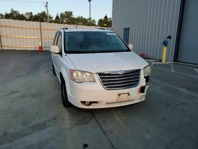 2A4RR5D16AR285351 2010 Chrysler Town & Country Touring