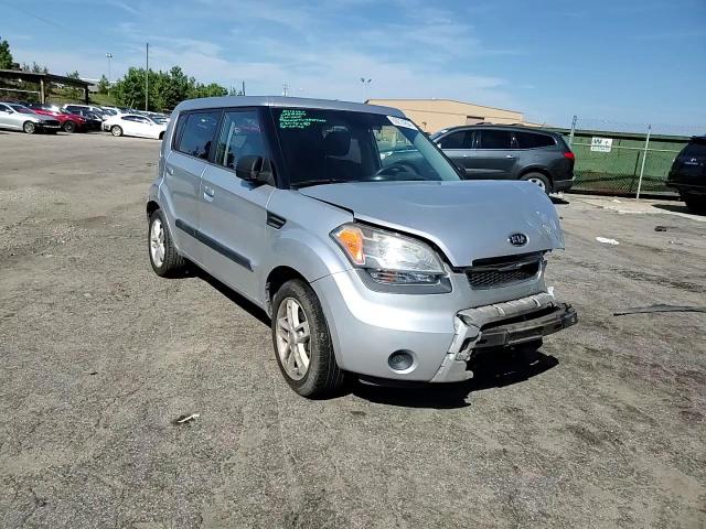 KNDJT2A29A7130939 2010 Kia Soul +