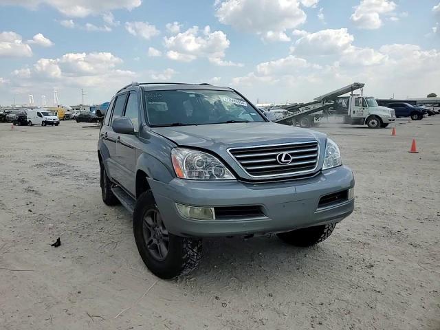 2003 Lexus GX - Image 12