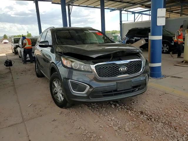 2017 Kia Sorento Lx VIN: 5XYPG4A5XHG311064 Lot: 71868464