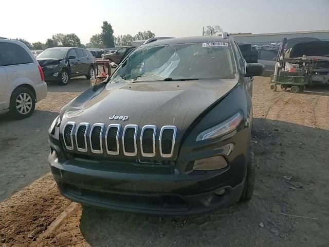 2018 Jeep Cherokee Latitude Plus VIN: 1C4PJMLX9JD505525 Lot: 70200024