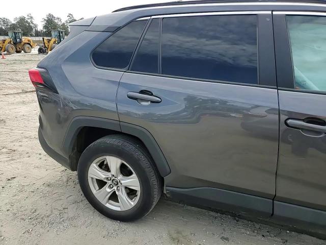 2020 Toyota Rav4 Xle VIN: 2T3P1RFV0LC121213 Lot: 69943644