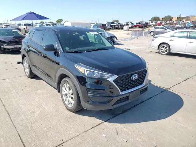 KM8J23A4XMU315593 2021 Hyundai Tucson Se