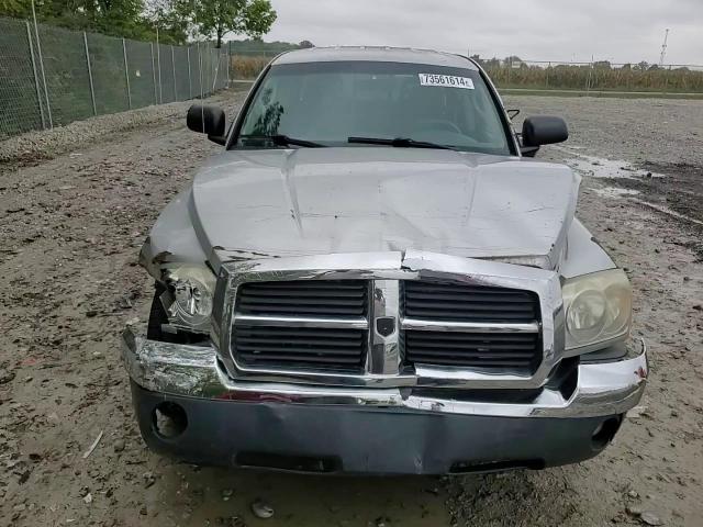 2005 Dodge Dakota Quad Slt VIN: 1D7HE48N65S138476 Lot: 73561614