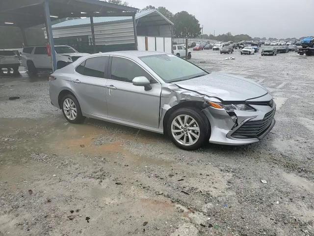 2024 Toyota Camry Le VIN: 4T1C11AK2RU904305 Lot: 73316254