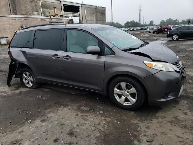 2016 Toyota Sienna Le VIN: 5TDKK3DC5GS747979 Lot: 73238184