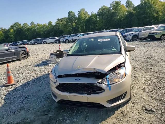 1FADP3F21JL327696 2018 Ford Focus Se