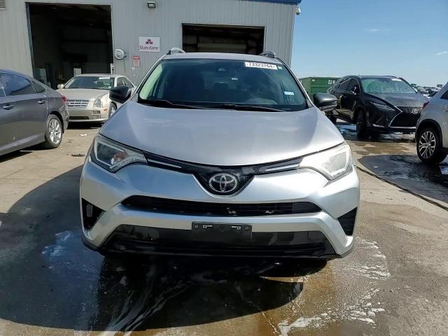 2T3ZFREV7HW359108 2017 Toyota Rav4 Le