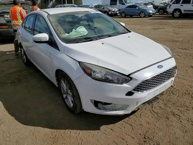 2016 Ford Focus Se VIN: 1FADP3F21GL365440 Lot: 72532974