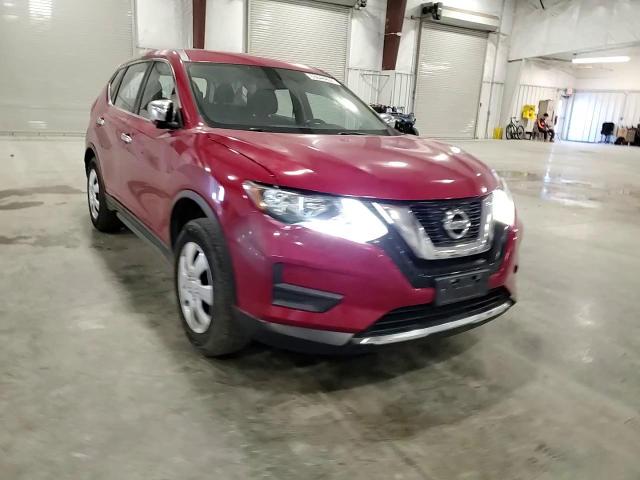 2017 Nissan Rogue S VIN: JN8AT2MV7HW253276 Lot: 69846404