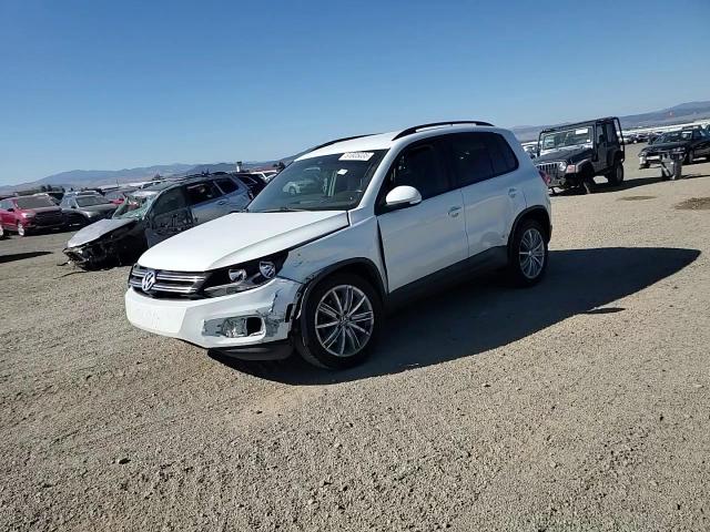 2016 Volkswagen Tiguan S VIN: WVGAV7AXXGW590074 Lot: 81805035