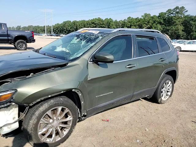 2019 Jeep Cherokee Latitude VIN: 1C4PJLCB3KD285184 Lot: 70707715