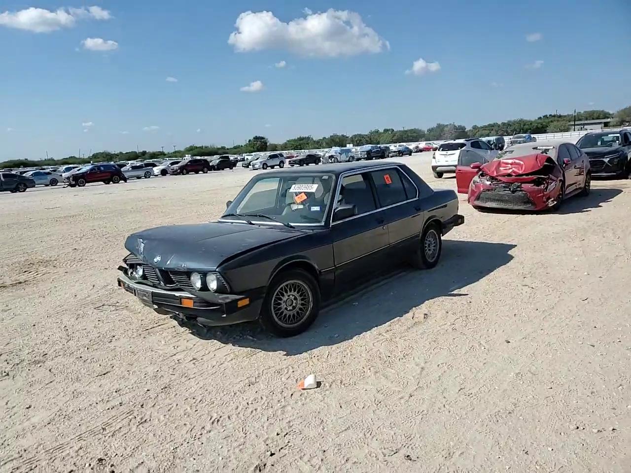 Фото: WBADK8300G9703381