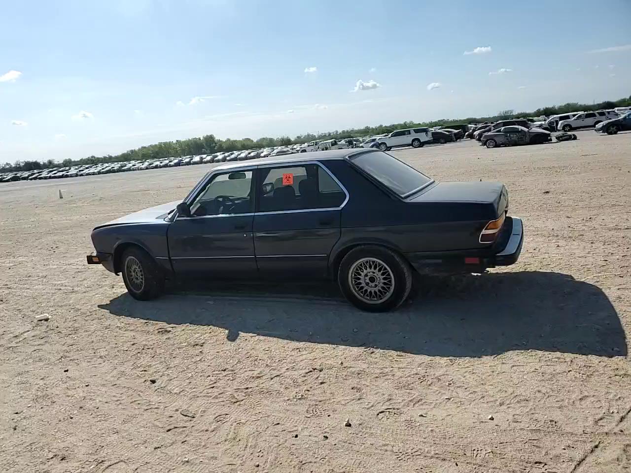 Фото: WBADK8300G9703381