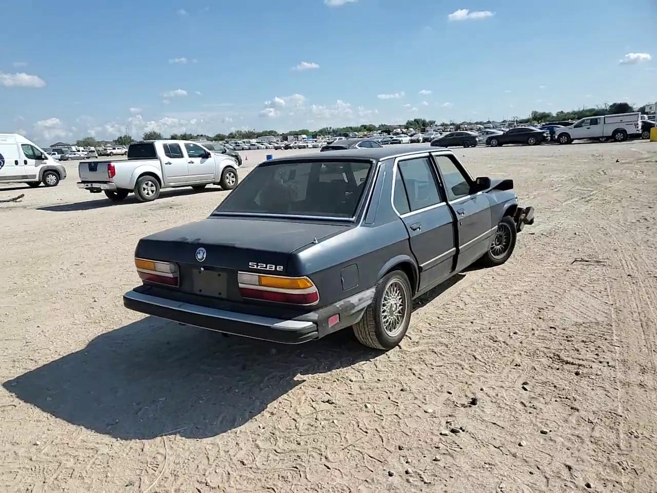 Фото: WBADK8300G9703381