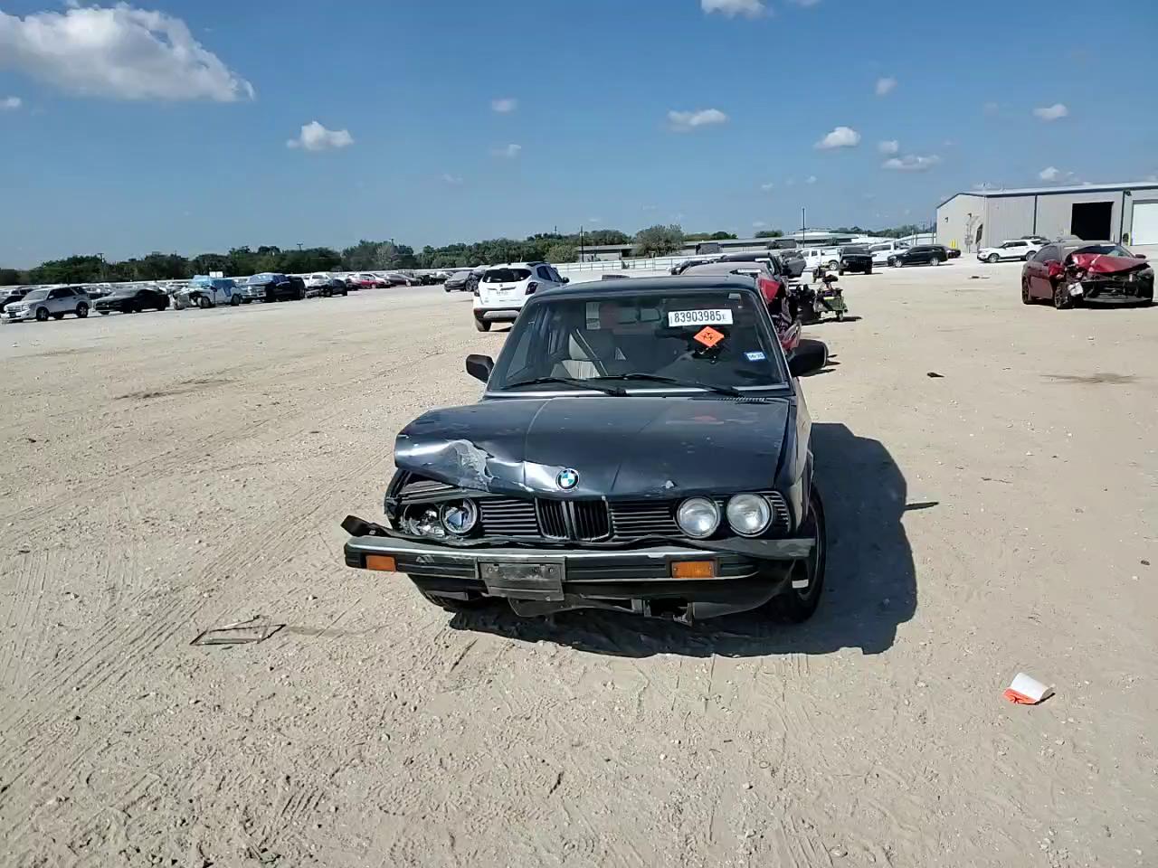 Фото: WBADK8300G9703381