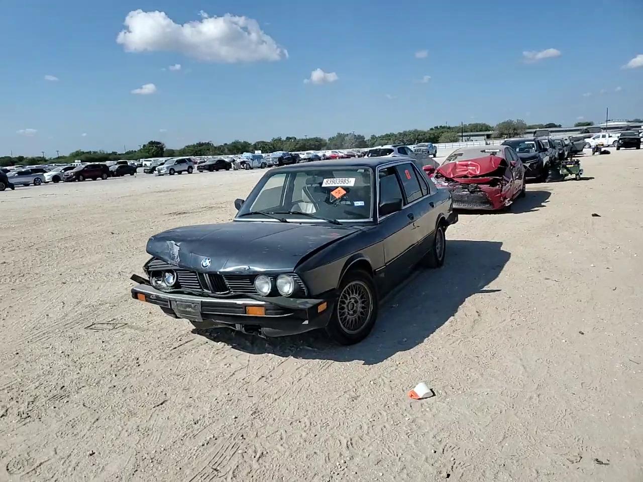 Фото: WBADK8300G9703381