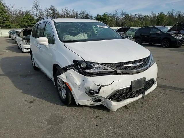 2018 Chrysler Pacifica Touring L VIN: 2C4RC1BG0JR174530 Lot: 84478875