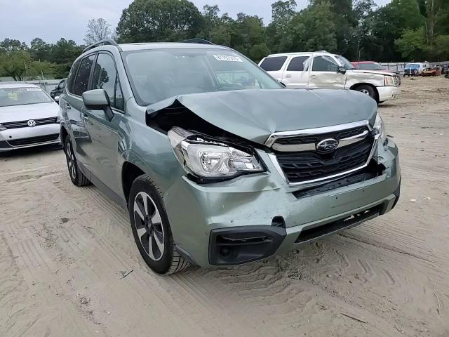 2017 Subaru Forester 2.5I Premium VIN: JF2SJAEC9HH550102 Lot: 81797315