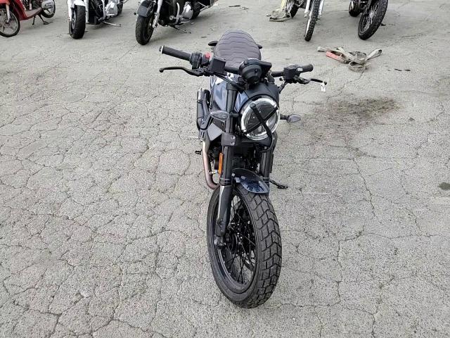 2025 Ducati Scrambler Icon VIN: ML0KAT3M7ST002853 Lot: 81158085