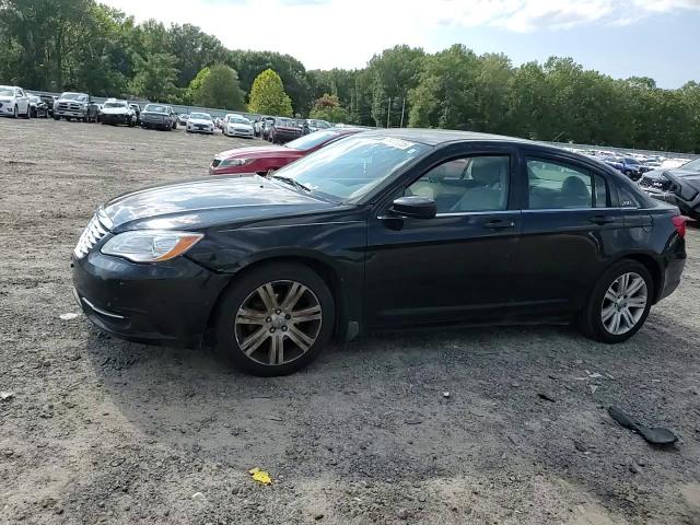 2013 Chrysler 200 Lx VIN: 1C3CCBAB3DN733110 Lot: 71413235