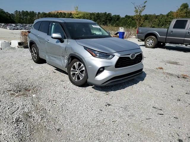2021 Toyota Highlander Xle VIN: 5TDGZRAH7MS519613 Lot: 80860515