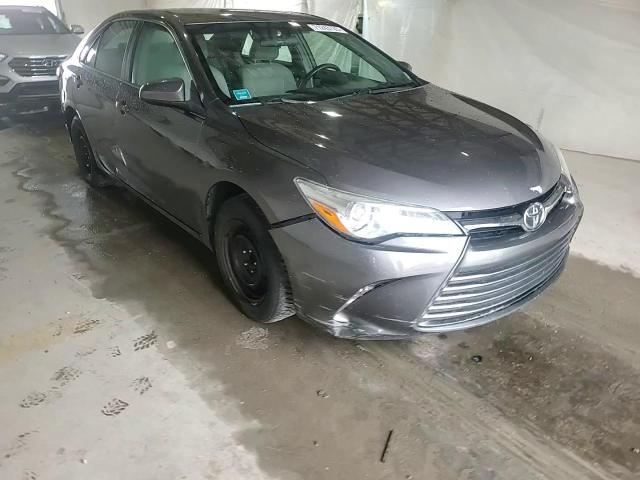 2016 Toyota Camry Le VIN: 4T1BF1FK6GU142180 Lot: 71243135