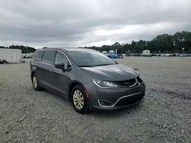 2018 Chrysler Pacifica Touring Plus VIN: 2C4RC1FG4JR318364 Lot: 84522565